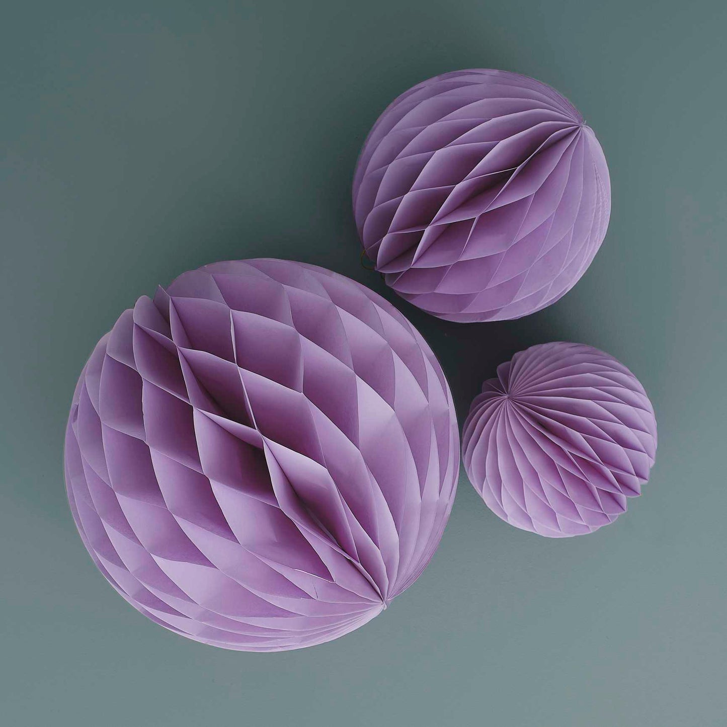 Honeycomb Balls, Set of 3 - Lilac