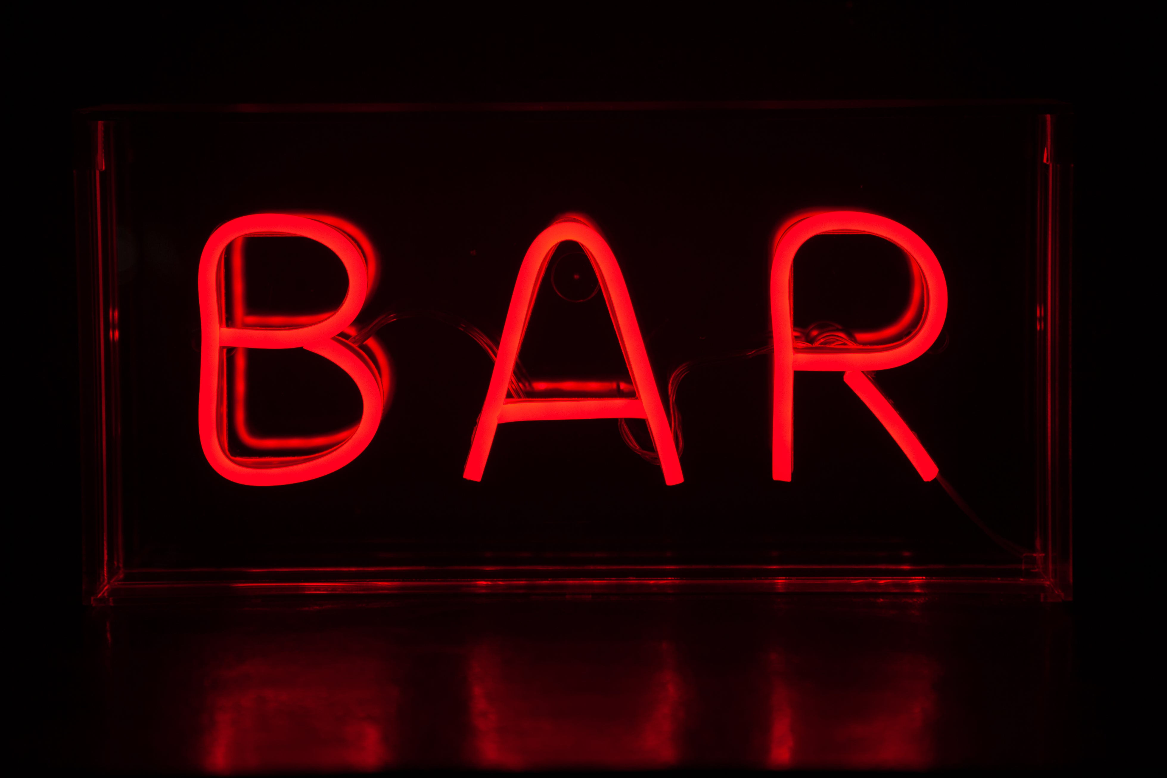 Neon light box [Bar] – RSVP